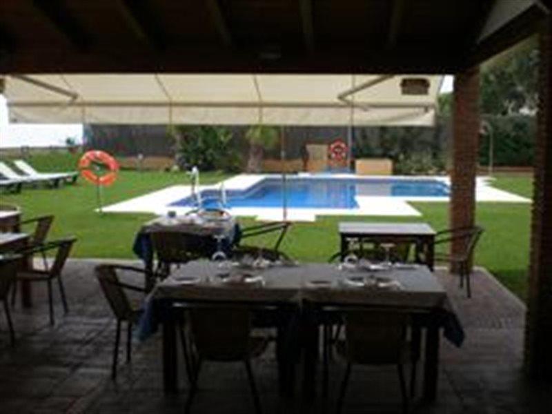 Axarquia Beach Hotel Almayate Bajo Bagian luar foto