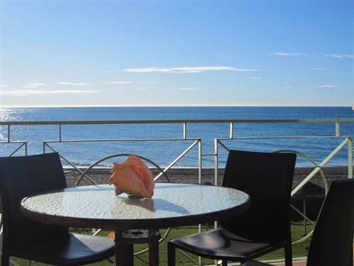 Axarquia Beach Hotel Almayate Bajo Bagian luar foto